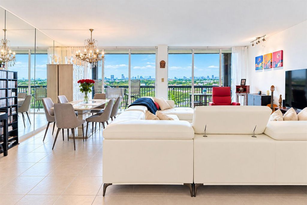 2480 Presidential Way, Unit 802, West Palm Beach, FL 33401 Photo
