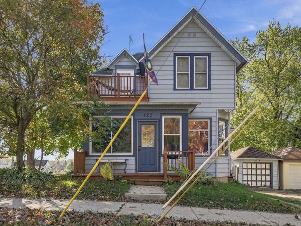 425 Union St, Hartford, WI 53027