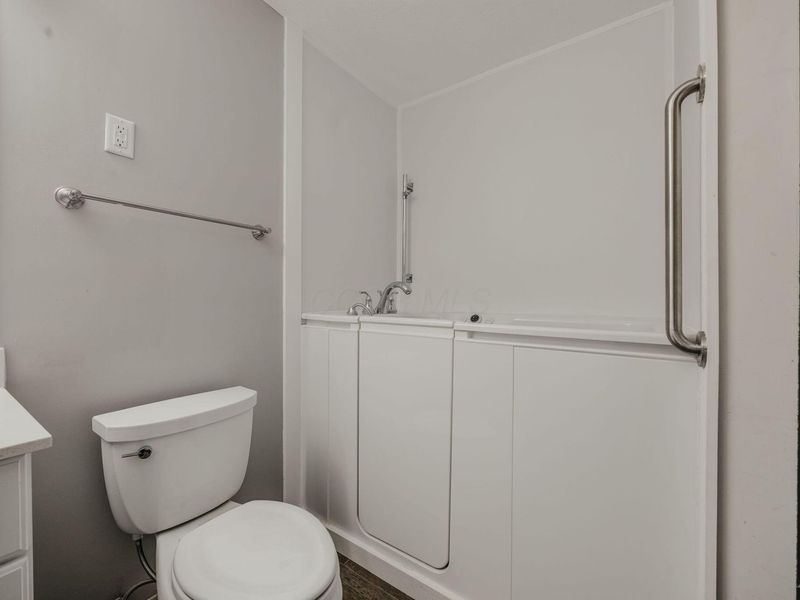 8637 Victoria Meadow Lane, Reynoldsburg, OH 43068 Photo 29