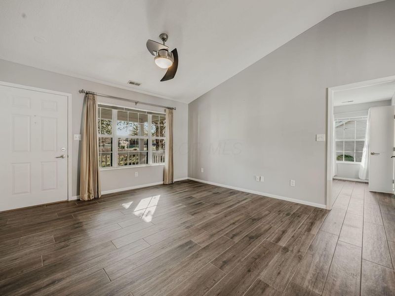 8637 Victoria Meadow Lane, Reynoldsburg, OH 43068 Photo 9