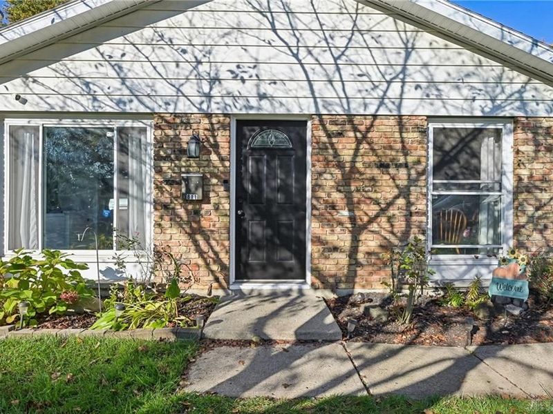 811 Bayberry Drive, New Carlisle, OH 45344 Photo 7