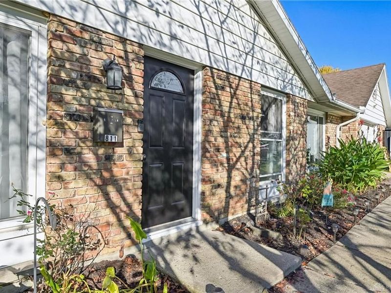 811 Bayberry Drive, New Carlisle, OH 45344 Photo 9