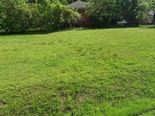 420 W MCDONALD , Paragould, AR 72450
