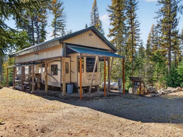 2759 20 Hwy, Colville, WA 99114