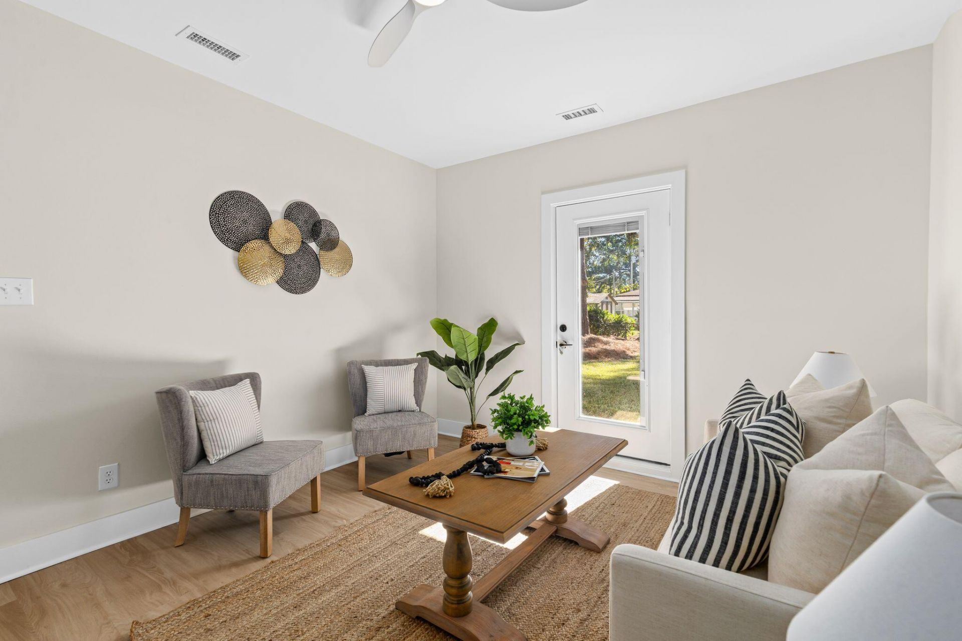 1205 Byron Road Photo 15