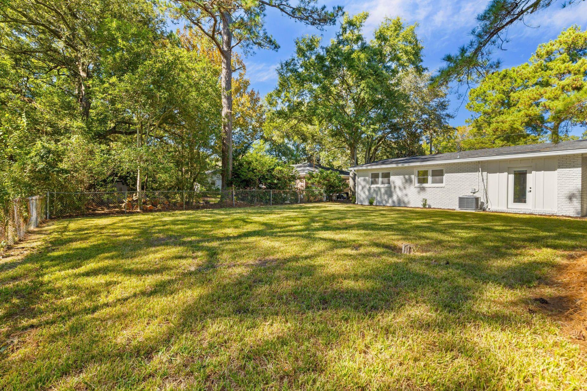 1205 Byron Road Photo 34