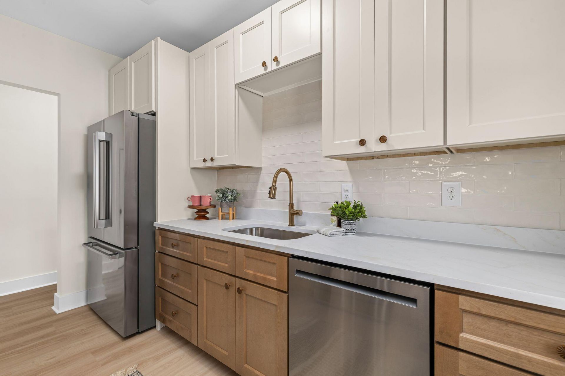 1205 Byron Road Photo 6