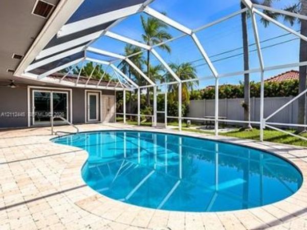 2116 NE 68th St , Fort Lauderdale, FL 33308