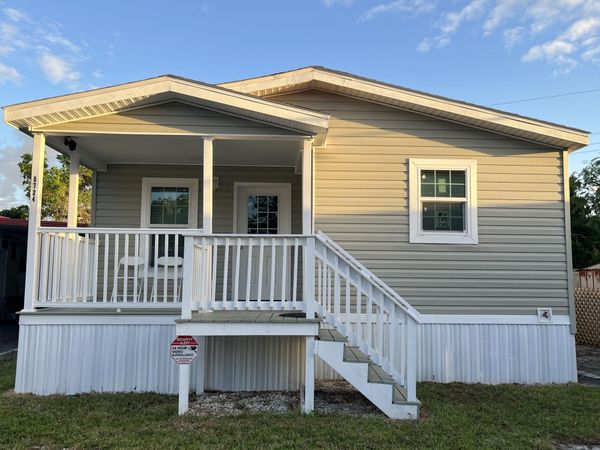 8724 SW 15TH Street, Davie, FL 33324