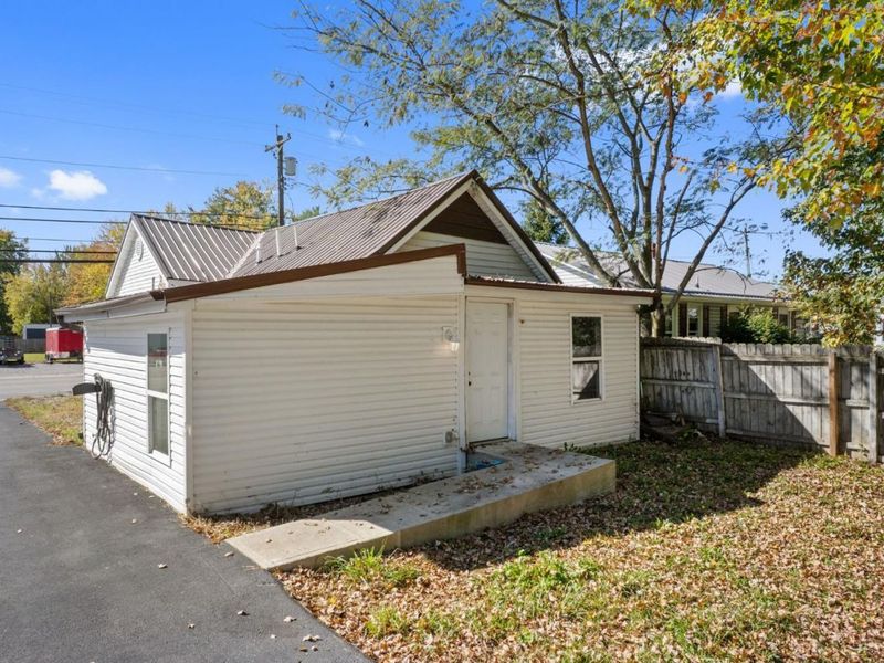 314 E Main Street, Clark Township, OH 45130 Photo 4