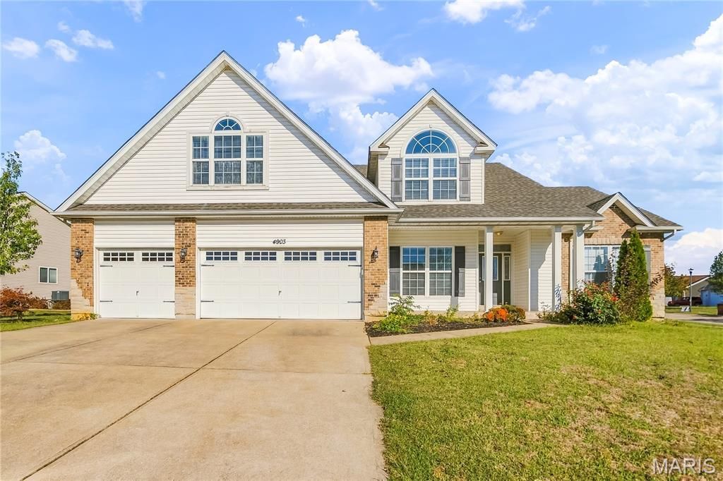 4903 Summer Rain Drive , Wentzville, MO 63385 Main Photo