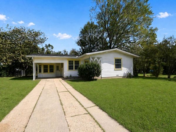 548 Bowser ST , Rockdale, TX 76567