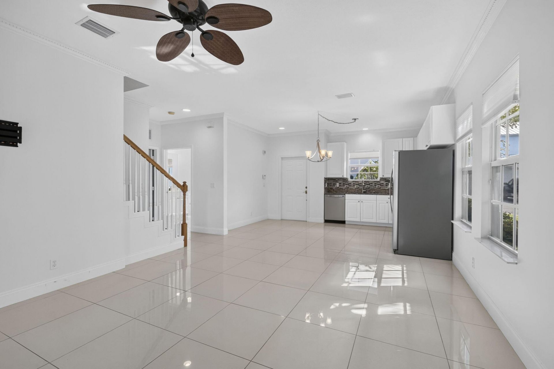 4216 Leo Lane, Unit 4F, Riviera Beach, FL 33410 Photo