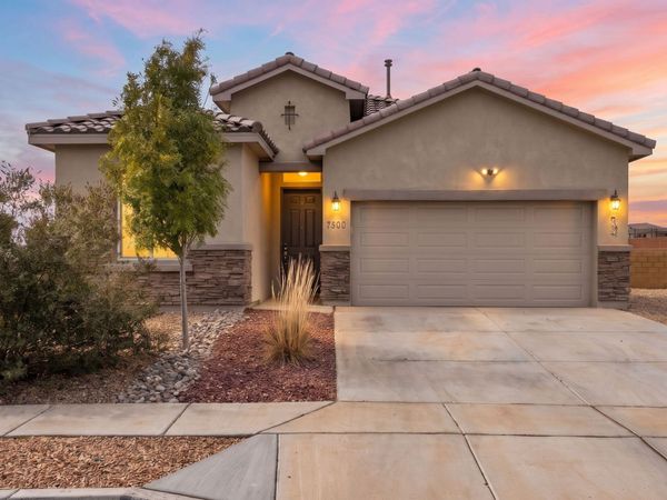 7500 Two Rock Road NW, Albuquerque, NM 87114