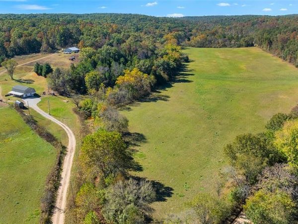 10623 H Smith Road , Potosi, MO 63664