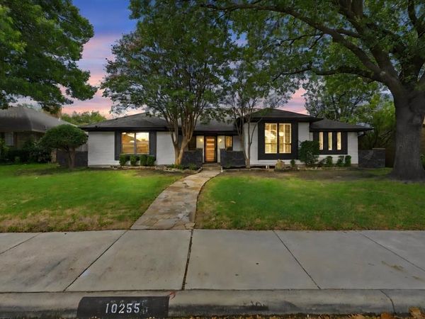 10255 Chimney Hill Lane, Dallas, TX 75243