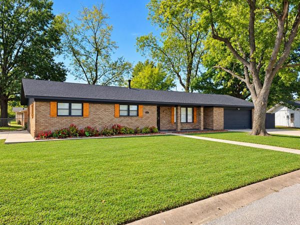 412 Midway Drive , Commerce, OK 74339