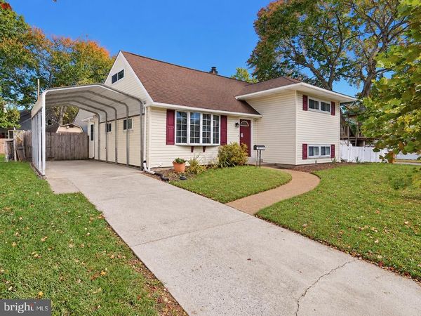 10 MATTHEWS ROAD, NEWARK, DE 19713