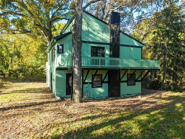 3502 Homewood Avenue, Cuyahoga Falls, OH 44221