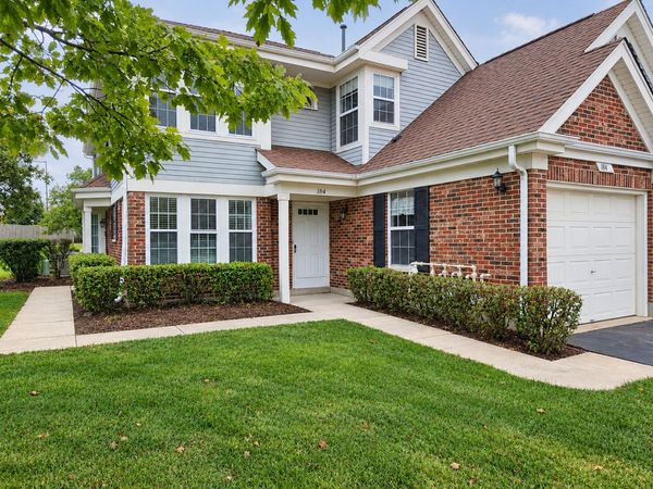 184 White Branch Court , Unit 184, Buffalo Grove, IL 60089