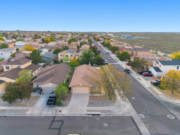 10523 Country Manor Place NW, Albuquerque, NM 87114
