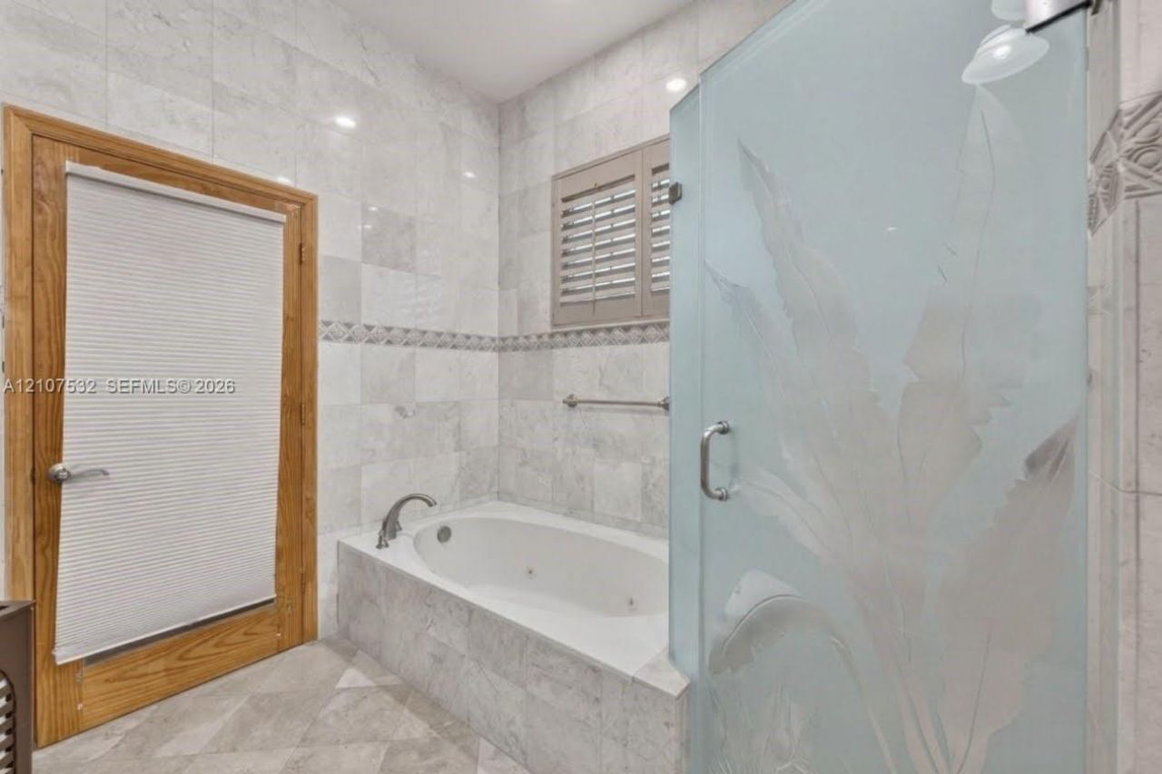 9124 NW 147th Ter , Miami Lakes, FL 33018 Photo