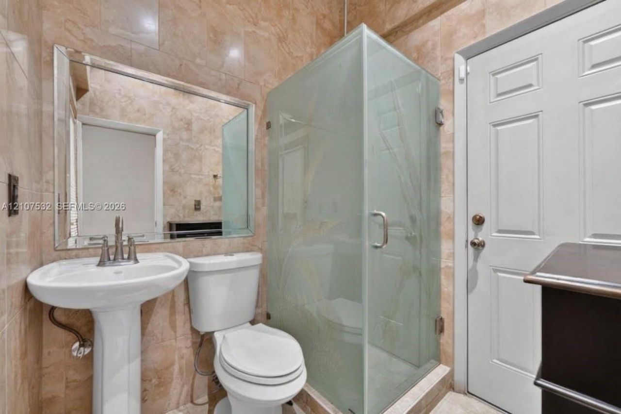 9124 NW 147th Ter , Miami Lakes, FL 33018 Photo