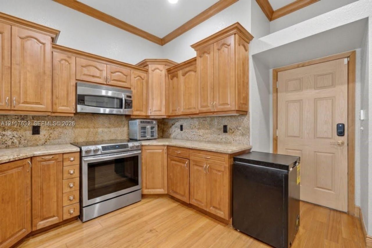 9124 NW 147th Ter , Miami Lakes, FL 33018 Photo
