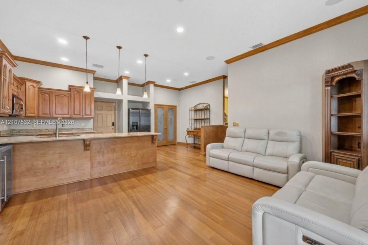 9124 NW 147th Ter , Miami Lakes, FL 33018 Photo