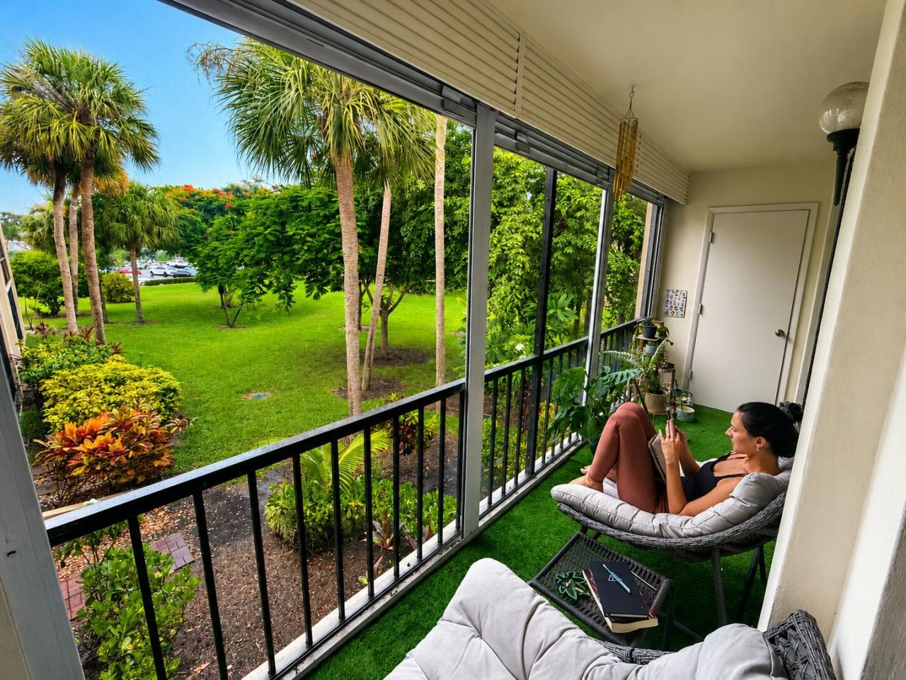 5160 Las Verdes Circle, Unit 204, Delray Beach, FL 33484 Photo