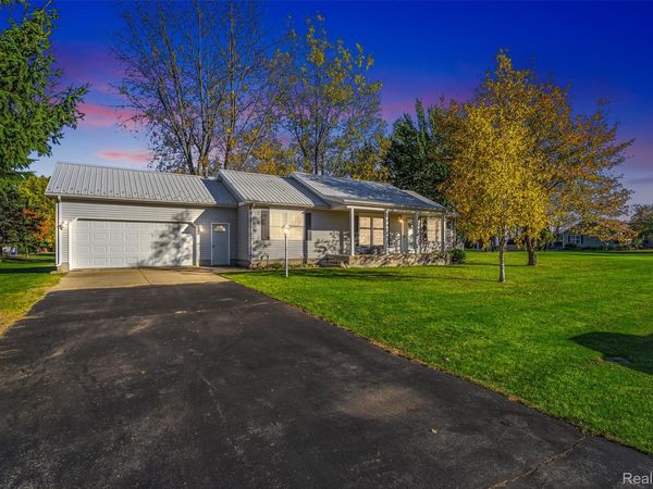 16567 Borton Drive, Chesaning Township, Mi 48616
