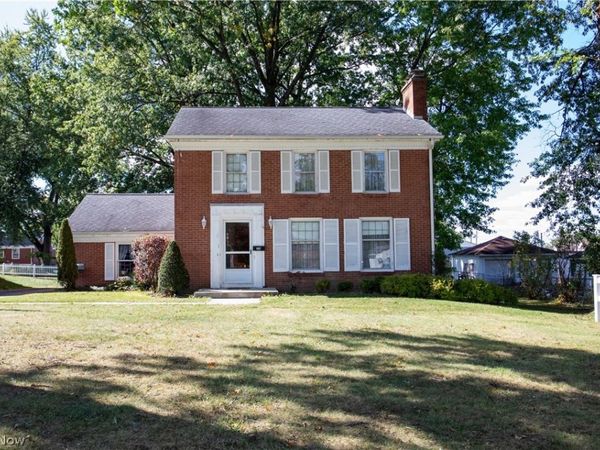 26 Viola Avenue , Hubbard, OH 44425