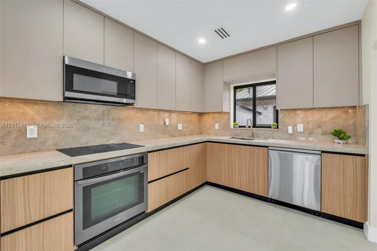 1000 SW 62nd Ave , West Miami, FL 33144 Photo