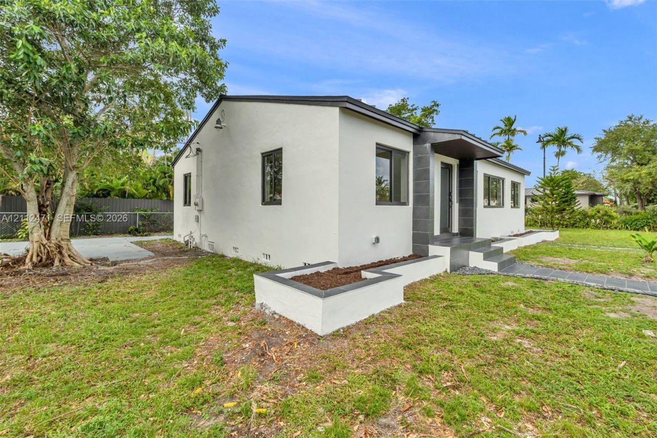 1000 SW 62nd Ave , West Miami, FL 33144 Photo