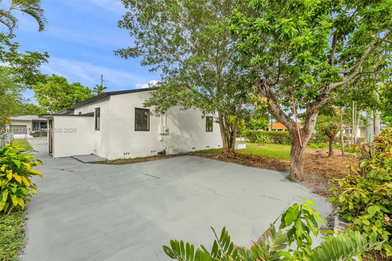 1000 SW 62nd Ave , West Miami, FL 33144 Photo