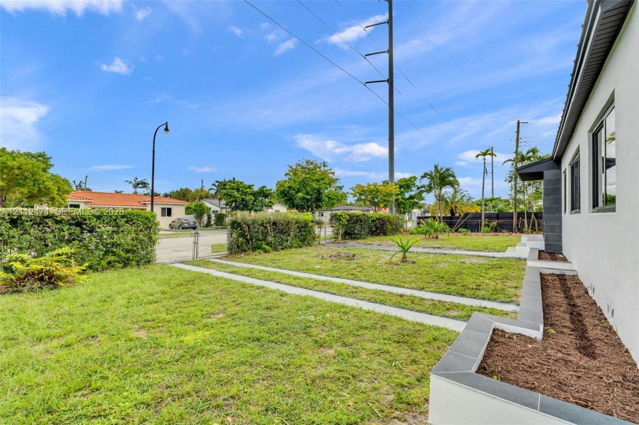 1000 SW 62nd Ave , West Miami, FL 33144 Photo
