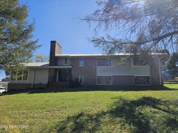229 Mcneeley Drive , La Follette, TN 37766