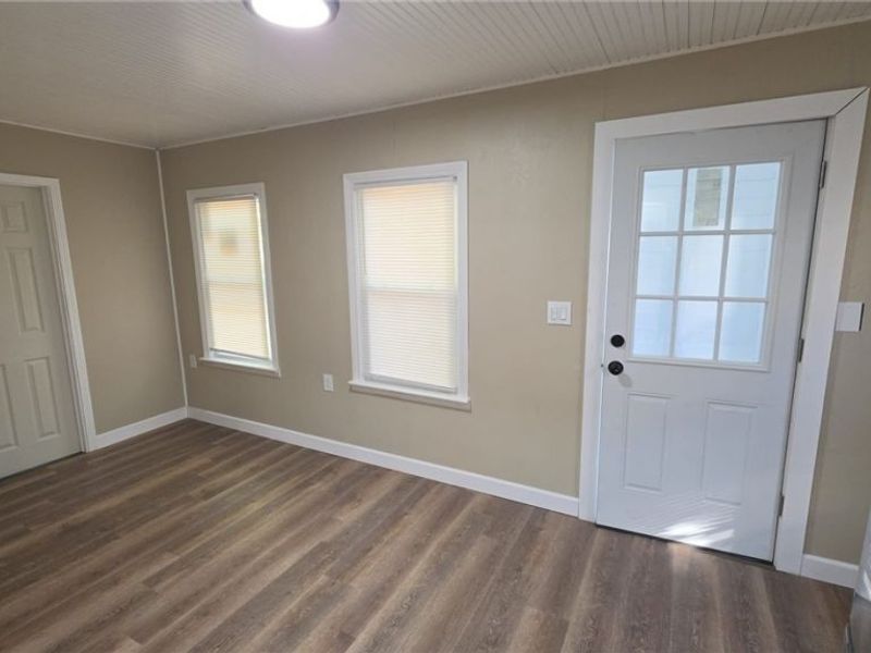 12117 Angelus Avenue, Cleveland, OH 44105 Photo 10