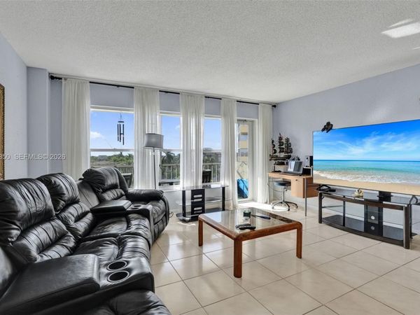 10777 W Sample Rd , Unit 616, Coral Springs, FL 33065