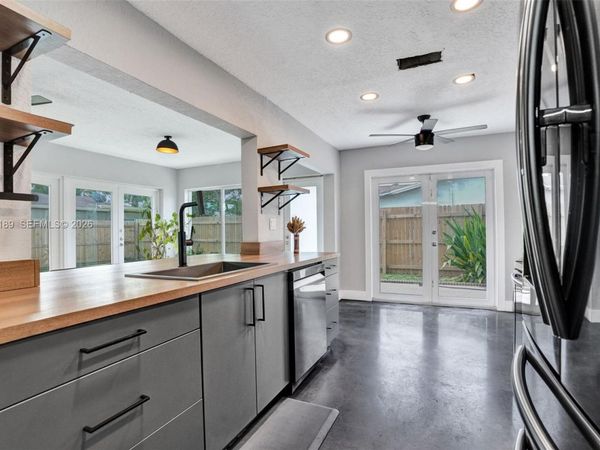 5161 SW 7th Ct , Margate, FL 33068