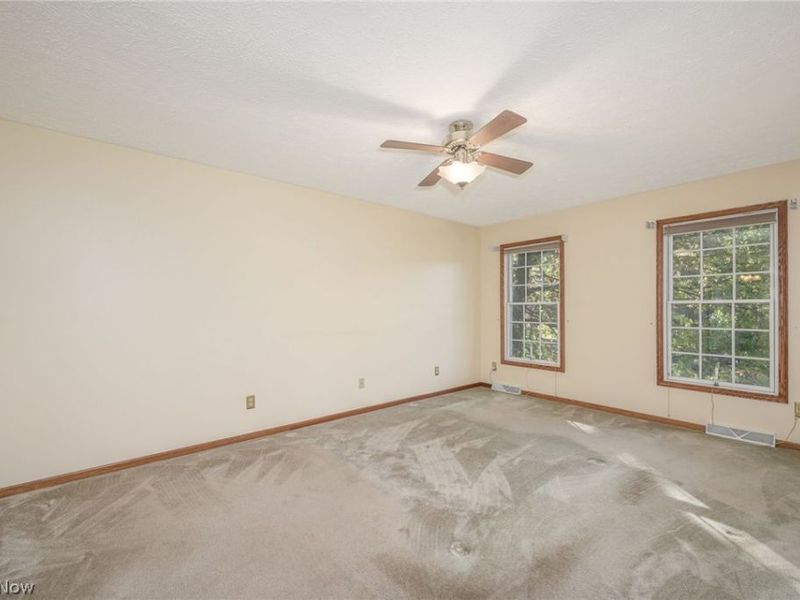 425 Middlestone Way, Cuyahoga Falls, OH 44223 Photo 20