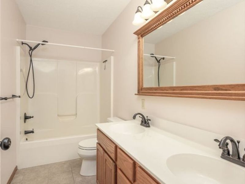 425 Middlestone Way, Cuyahoga Falls, OH 44223 Photo 27