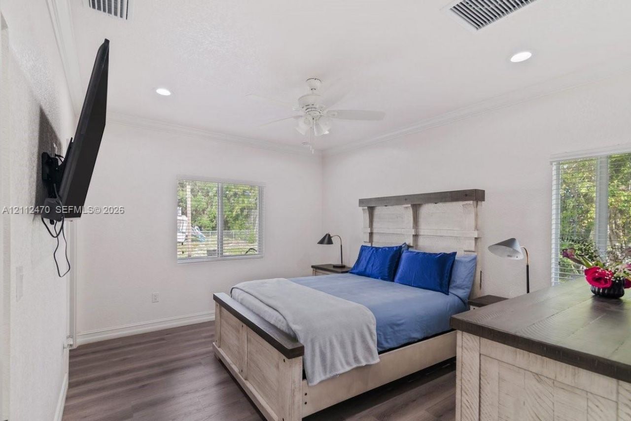 1941 NW 151st St , Miami Gardens, FL 33054 Photo