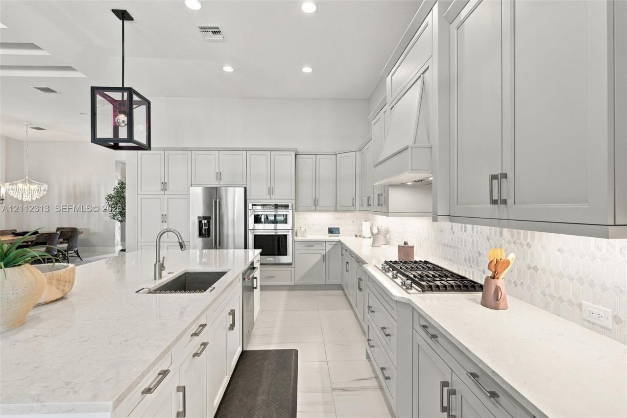 3181 Capistrano , Naples, FL 34114 Photo