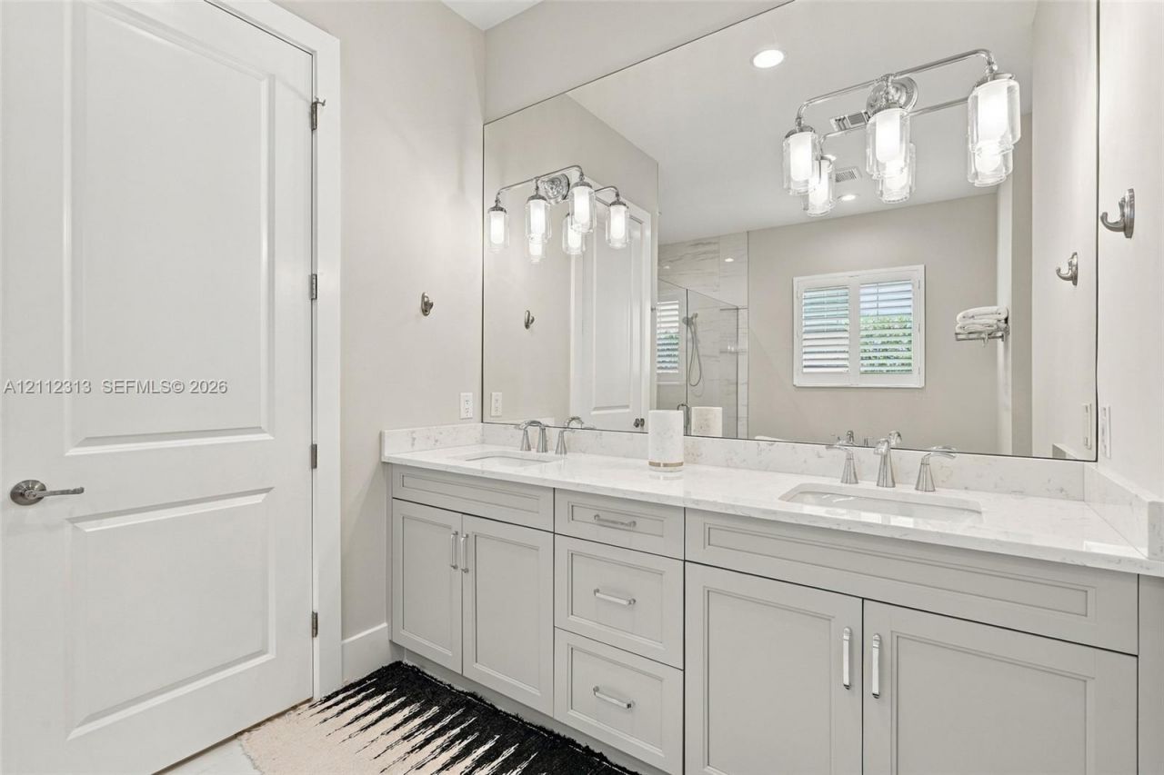 3181 Capistrano , Naples, FL 34114 Photo