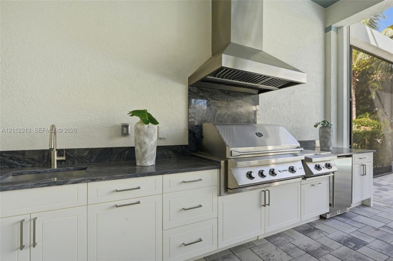 3181 Capistrano , Naples, FL 34114 Photo