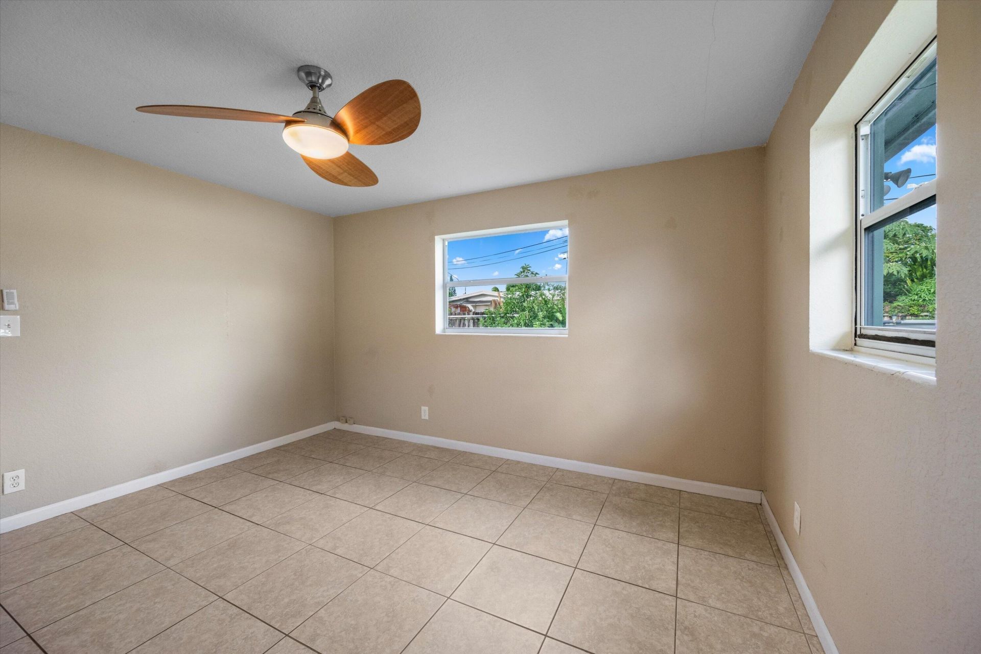 1903 E Chatham Road, West Palm Beach, FL 33415 Photo