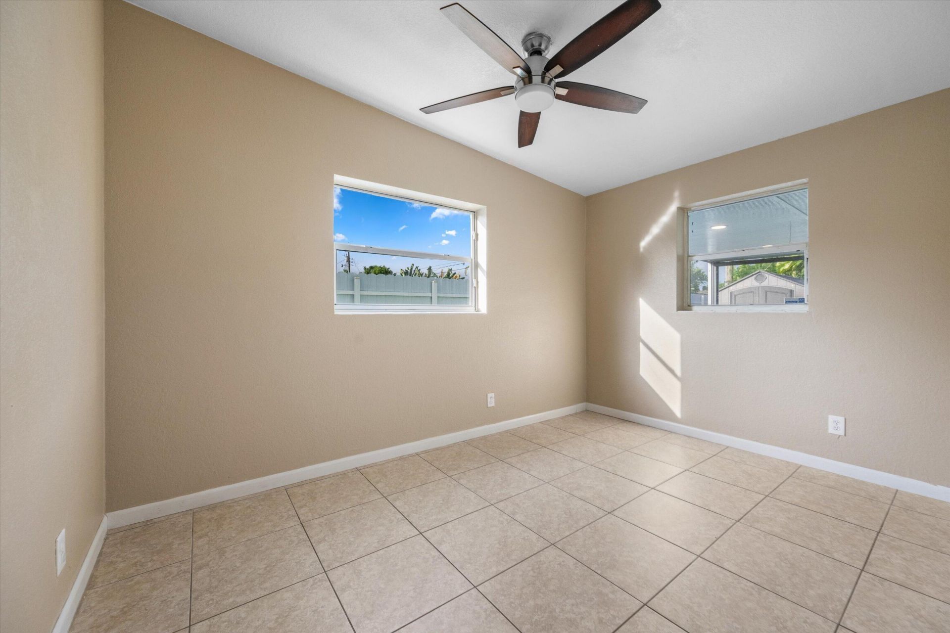 1903 E Chatham Road, West Palm Beach, FL 33415 Photo