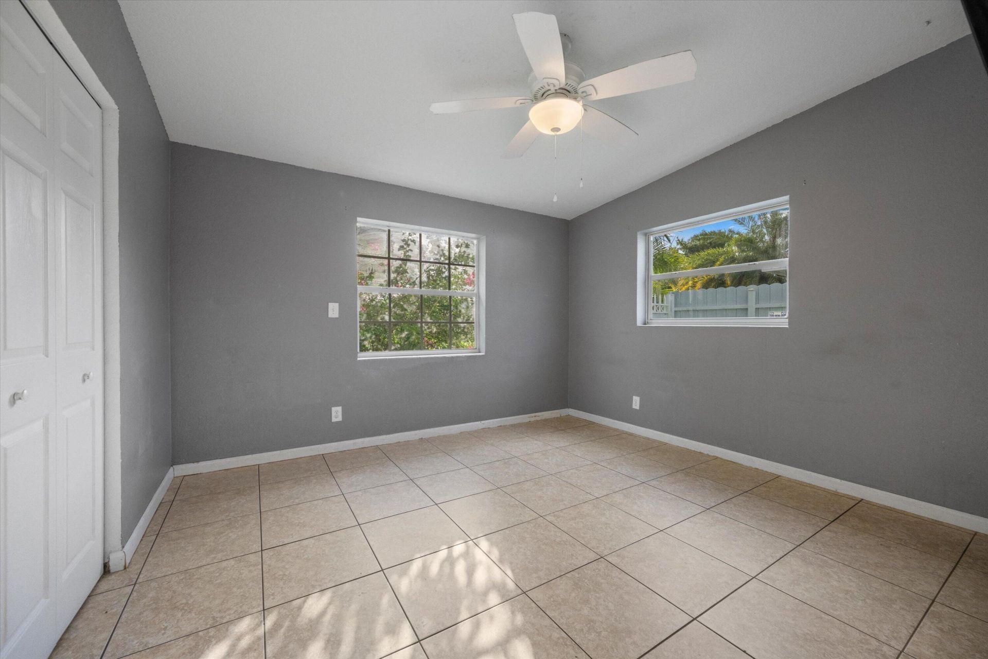 1903 E Chatham Road, West Palm Beach, FL 33415 Photo