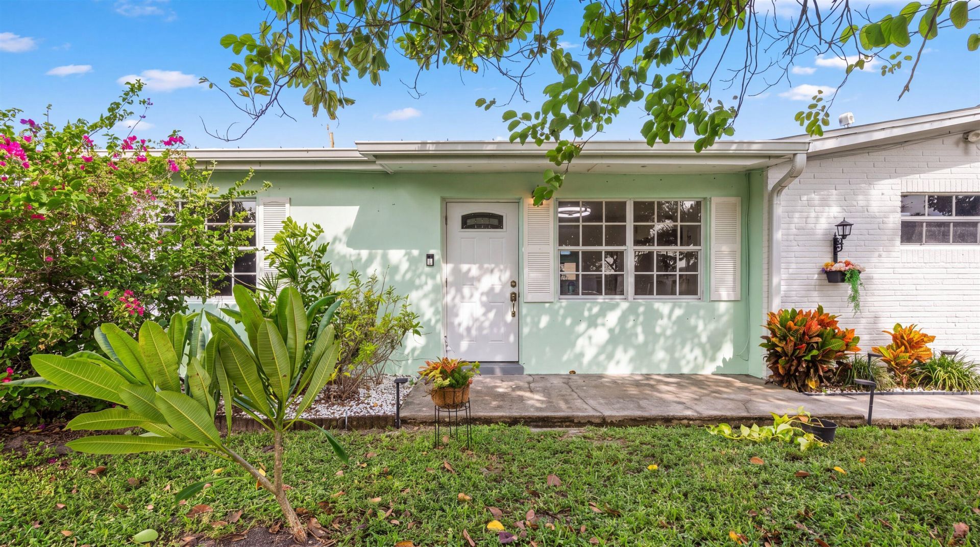 1903 E Chatham Road, West Palm Beach, FL 33415 Photo